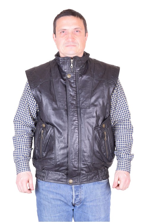 Отличен мъжки елек 52.00 лв.