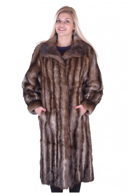 Стилно дамско палто от ондатра 180.00 лв.