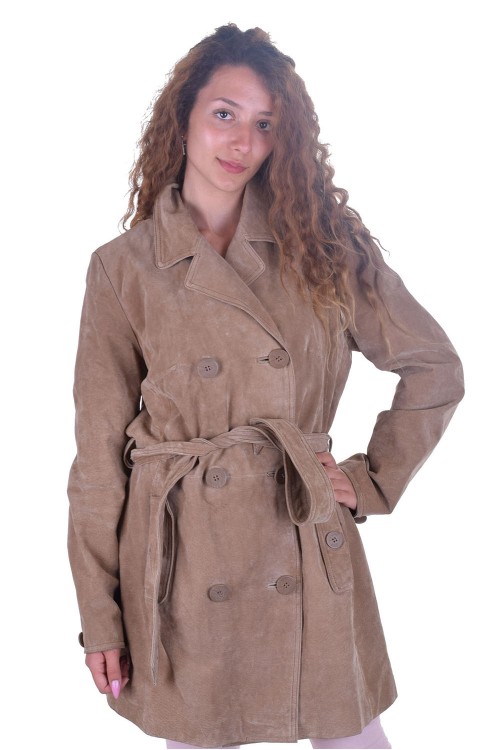 Стройно дамско палто от естествена кожа 44.00 лв.