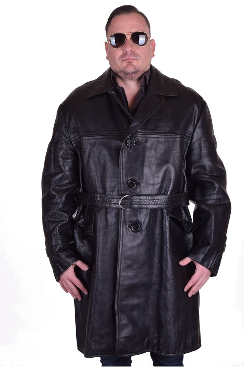 Черен шлифер от естествена кожа 40.00 лв.