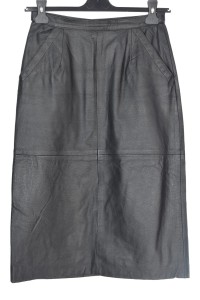 Черна пола от естествена кожа