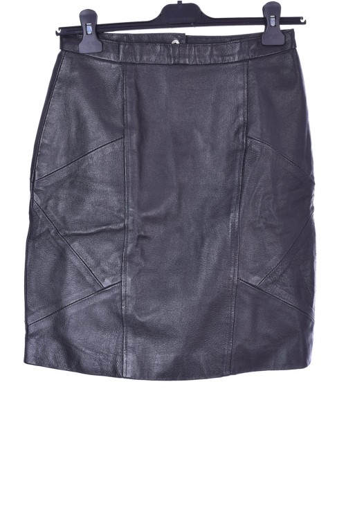 Къса кожена пола 31.00 лв.