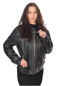 Актуално дамско яке от естествена кожа
