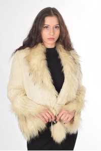 Кокетно палто от заек