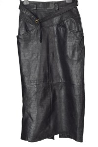 Актуална черна дамски пола от естествена кожа