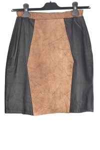 Красива пола от естествена кожа