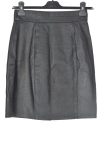 Класическа пола от естествена кожа