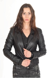 Елегантно черно яке от естествена кожа